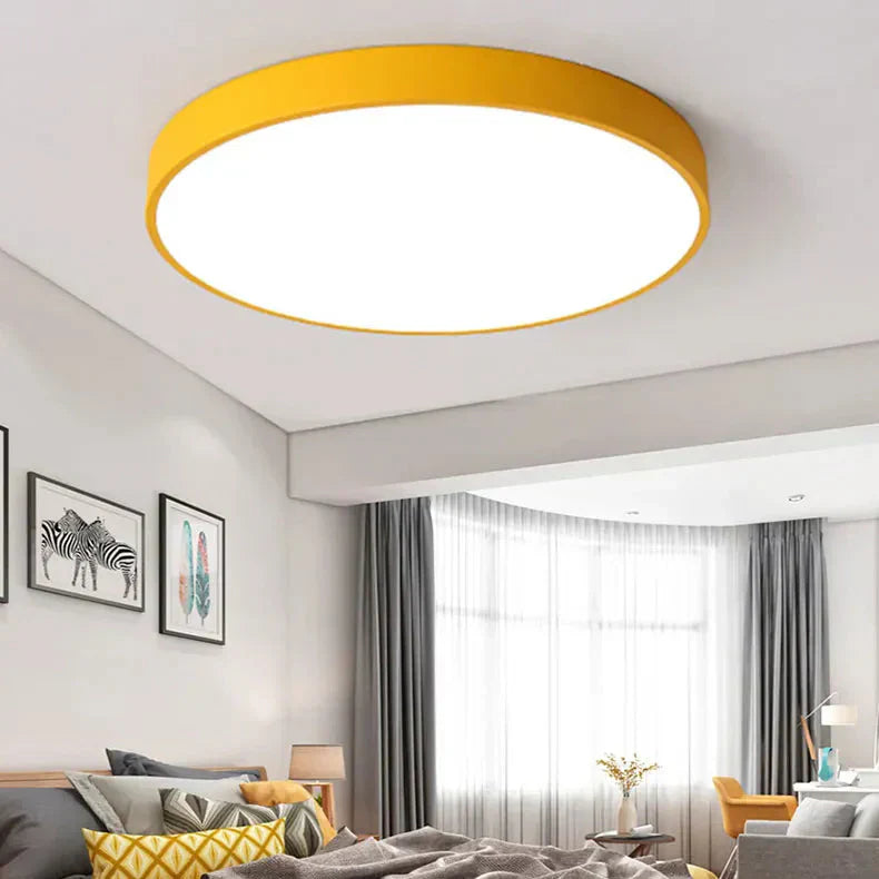 LumiStream - Minimalistische Deckenleuchte für modernes Wohnen
