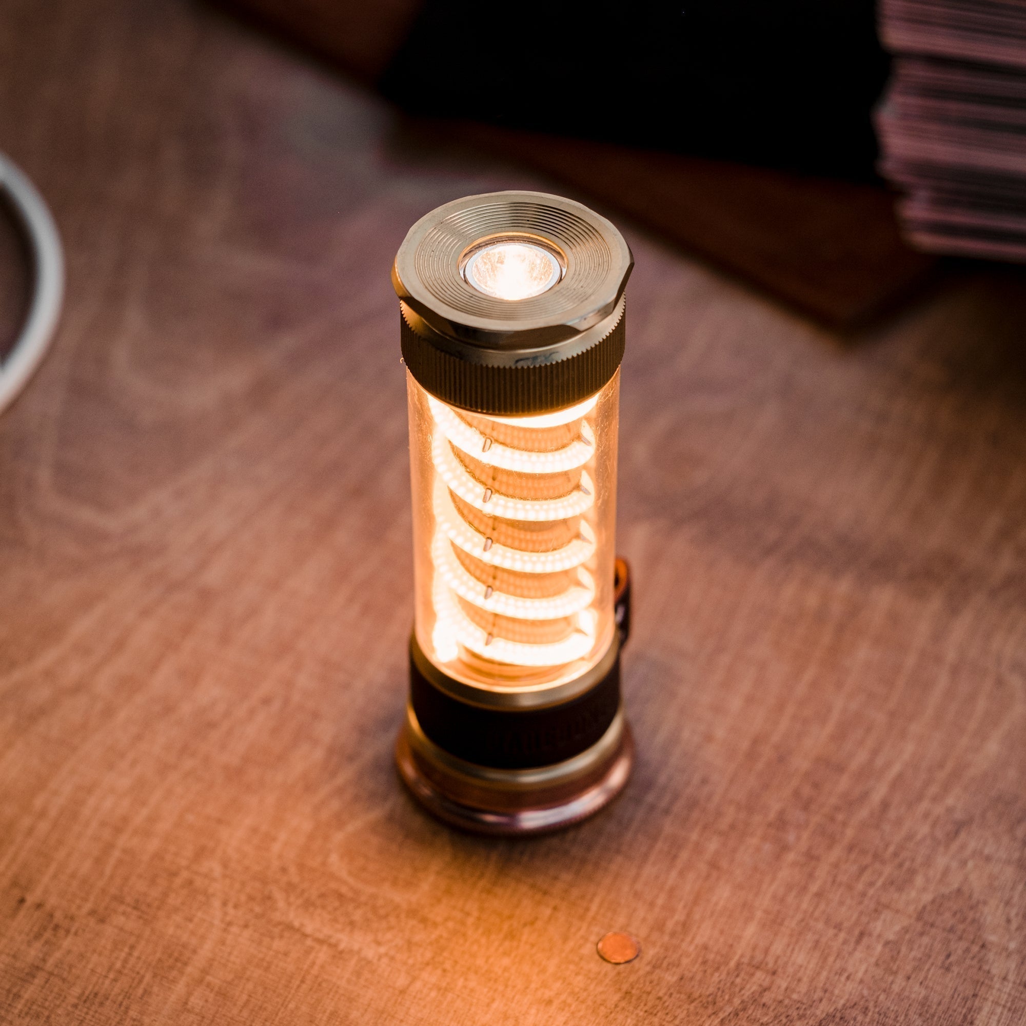 Edison Light Stick – Multifunktionale Laterne und Taschenlampe mit USB-C-Ladefunktion und 7 Beleuchtungsmodi