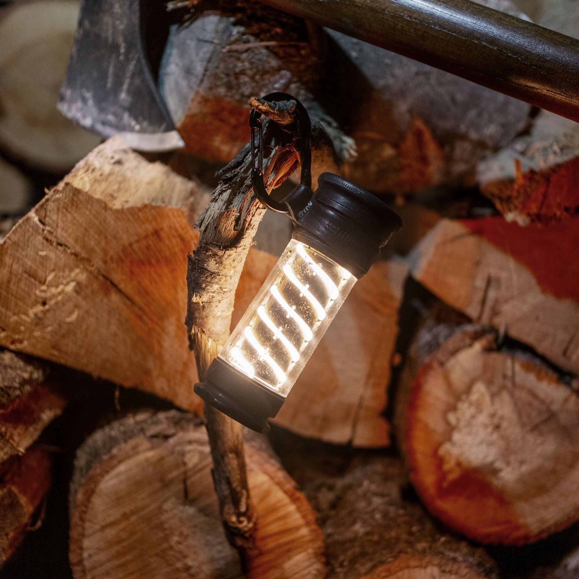 Edison Light Stick – Multifunktionale Laterne und Taschenlampe mit USB-C-Ladefunktion und 7 Beleuchtungsmodi