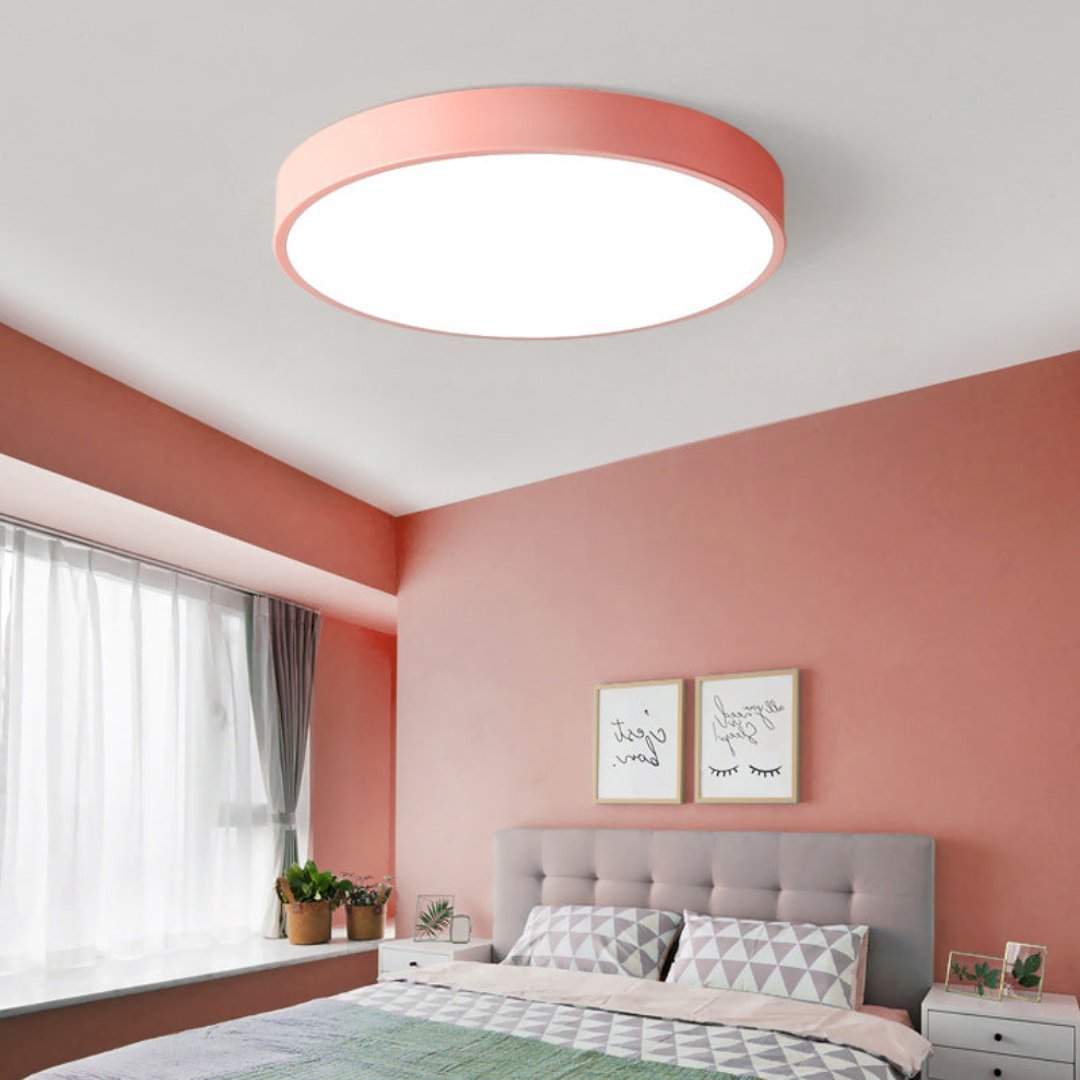 LumiStream - Minimalistische Deckenleuchte für modernes Wohnen