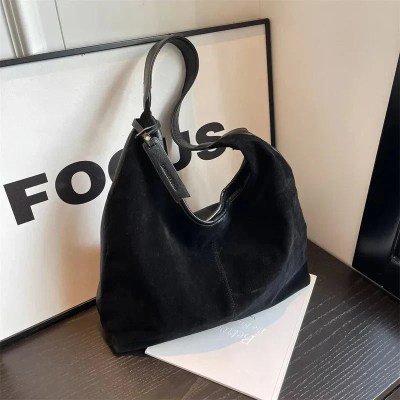 Mela - Vintage Wildledertasche für jede Gelegenheit