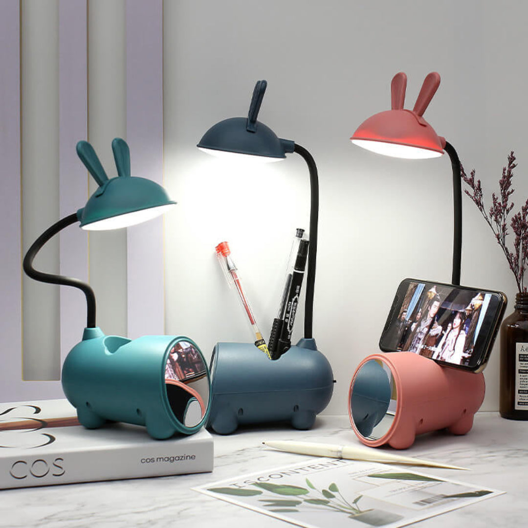 Kreative LED Tischlampe mit Stifthalter